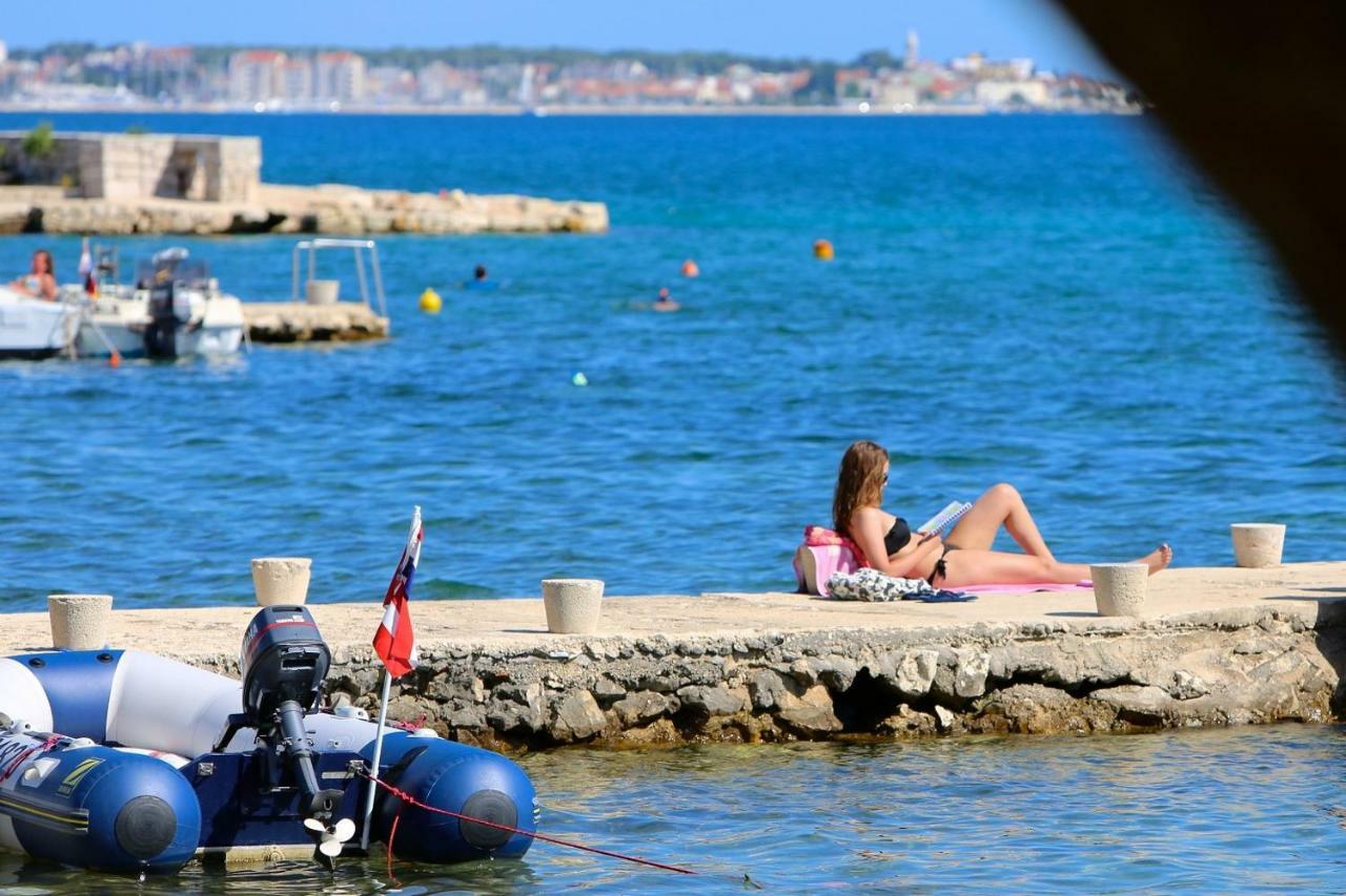 Apartments Fjaka Sveti Filip i Jakov Esterno foto
