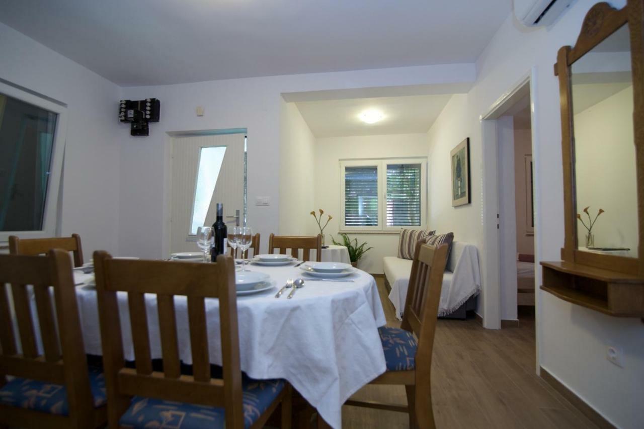 Apartments Fjaka Sveti Filip i Jakov Esterno foto