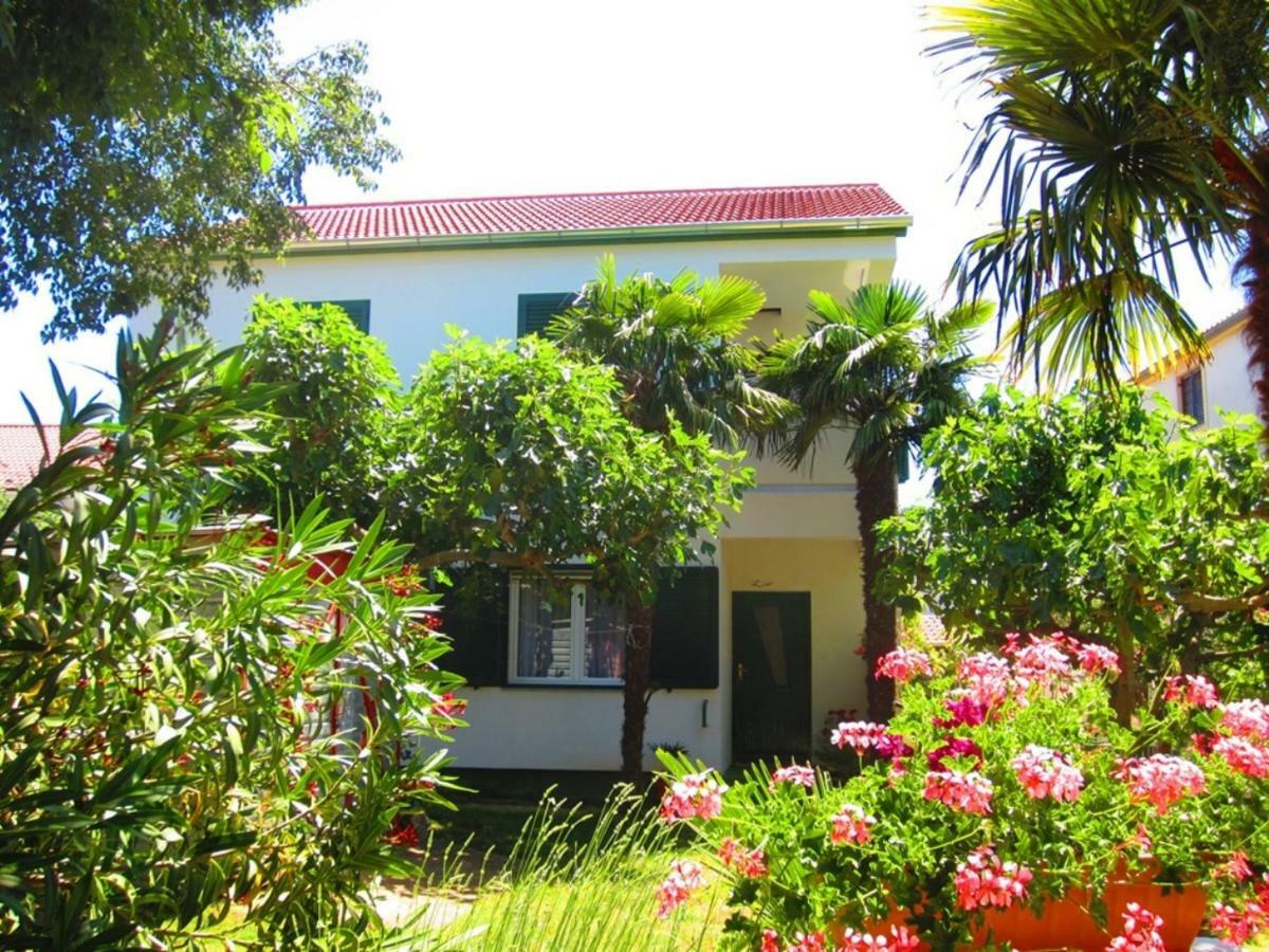Apartments Fjaka Sveti Filip i Jakov Esterno foto